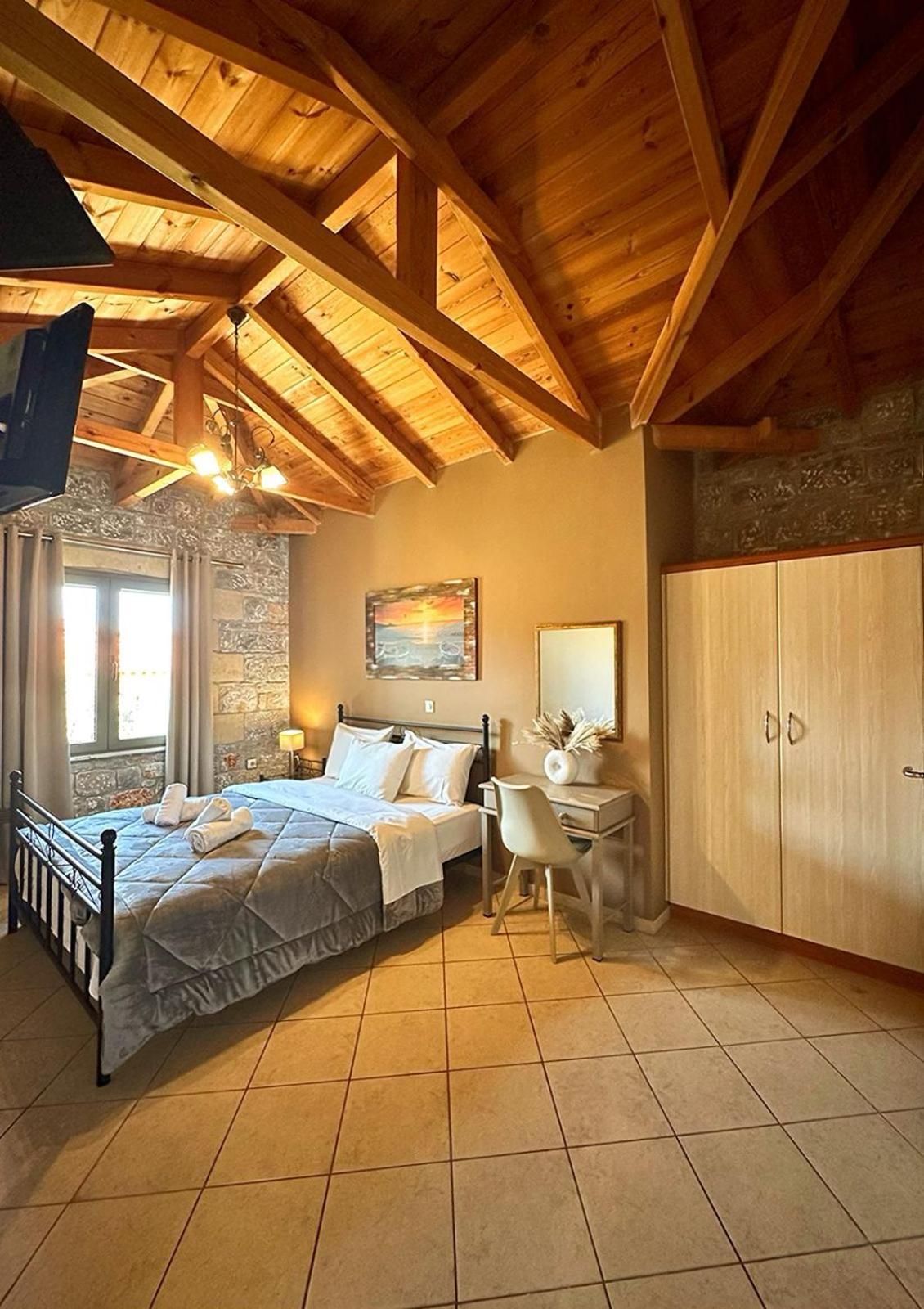 Finikes Apartments Stoupa Luaran gambar