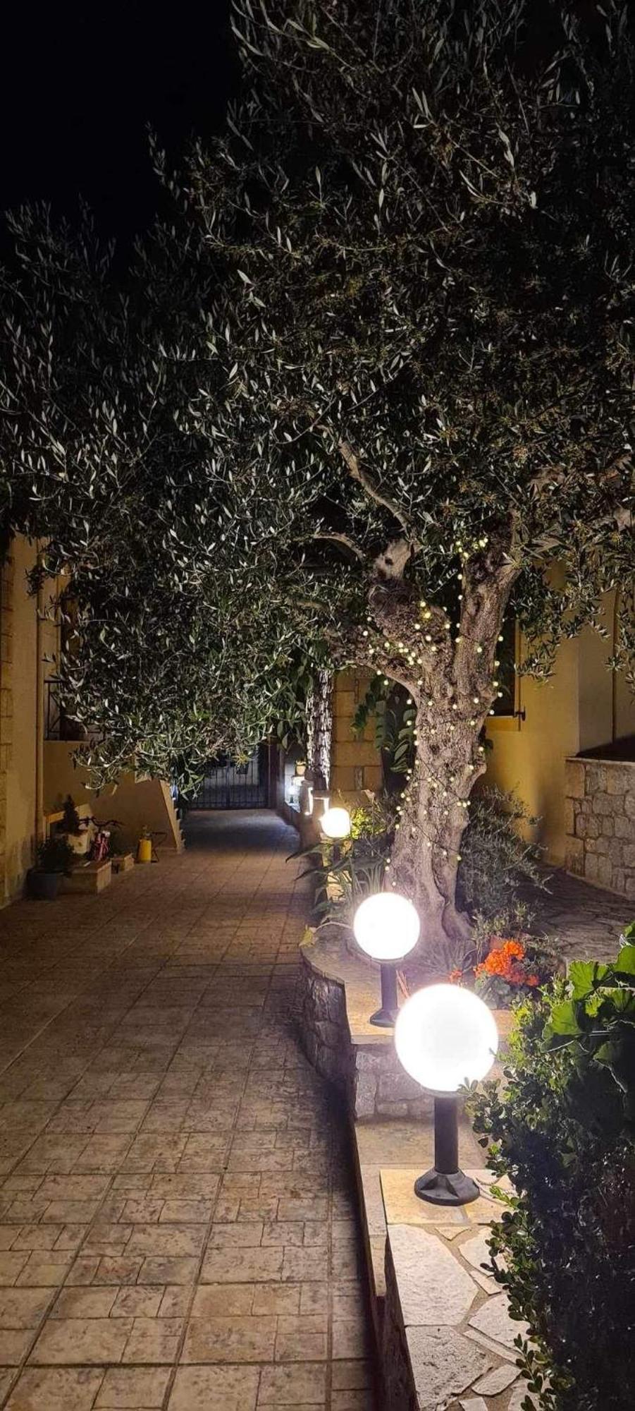 Finikes Apartments Stoupa Luaran gambar