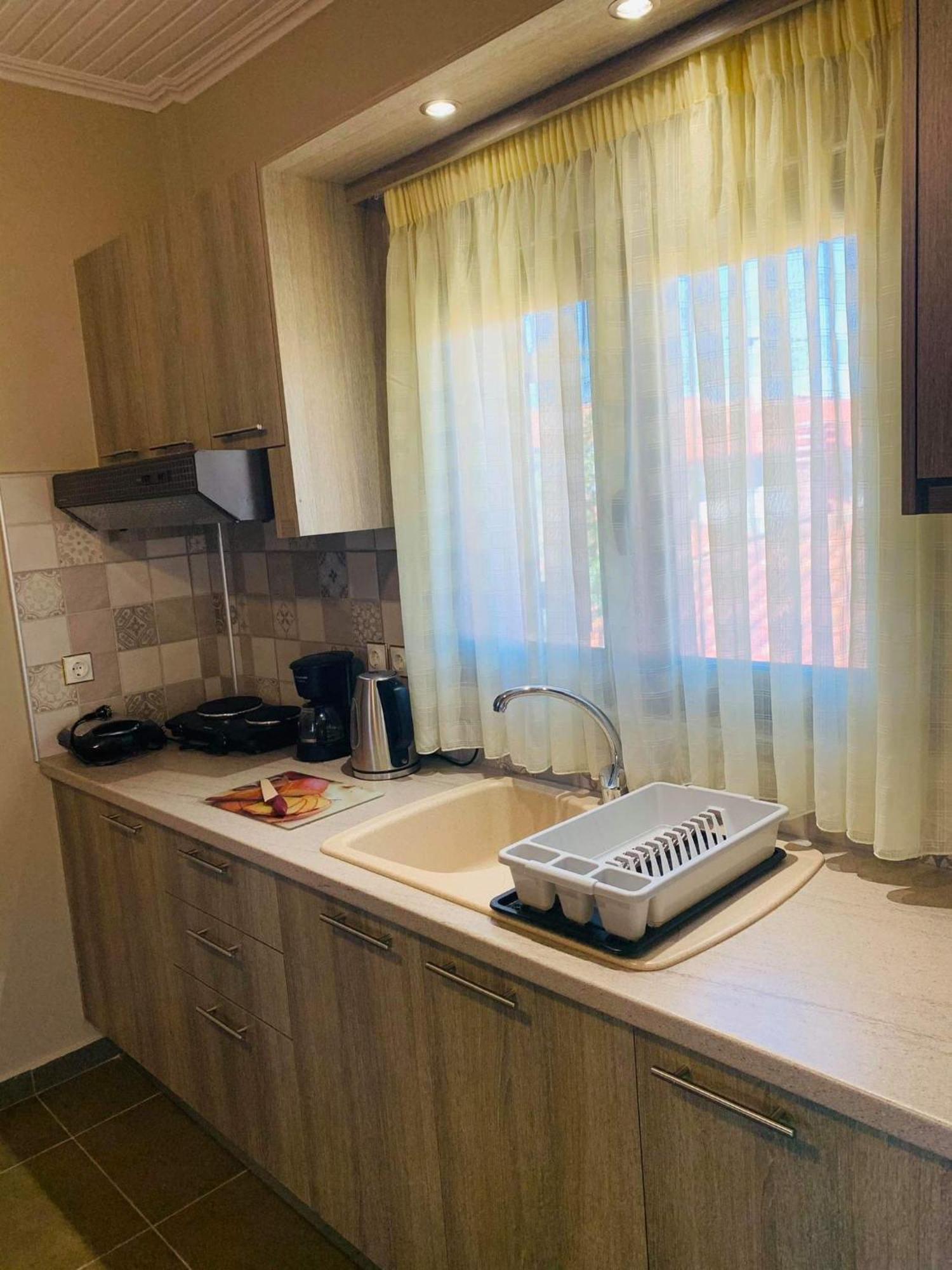 Finikes Apartments Stoupa Bilik gambar
