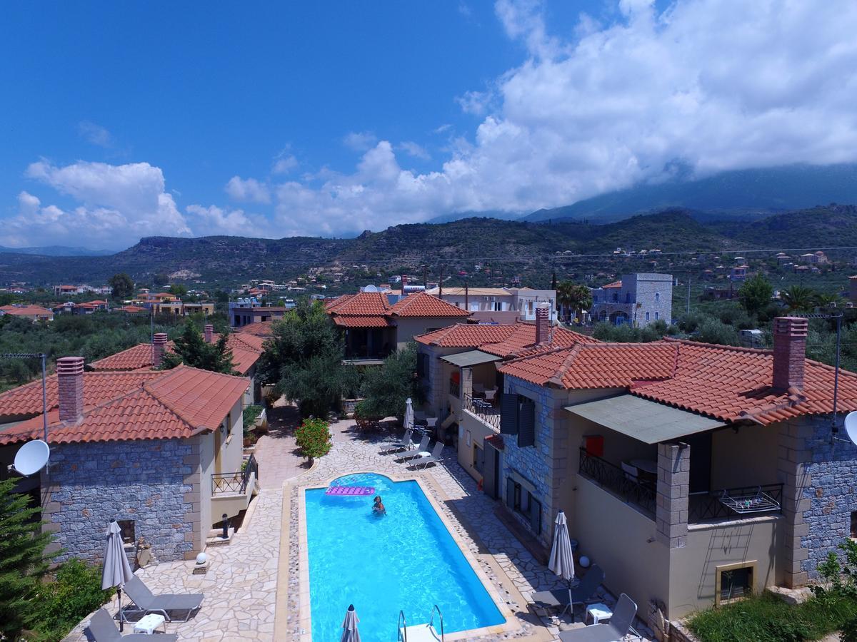 Finikes Apartments Stoupa Luaran gambar