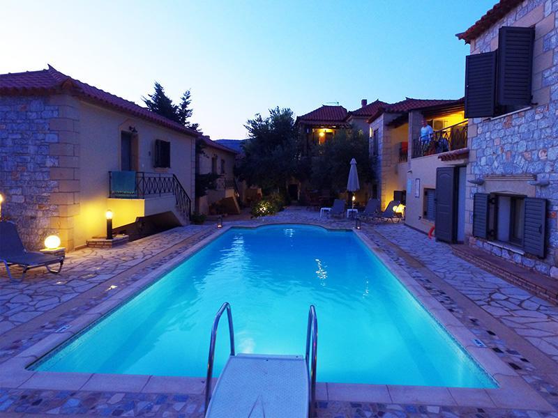 Finikes Apartments Stoupa Luaran gambar