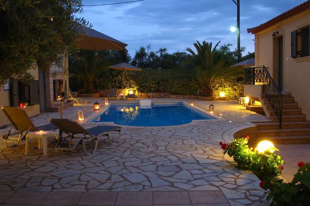 Finikes Apartments Stoupa Luaran gambar