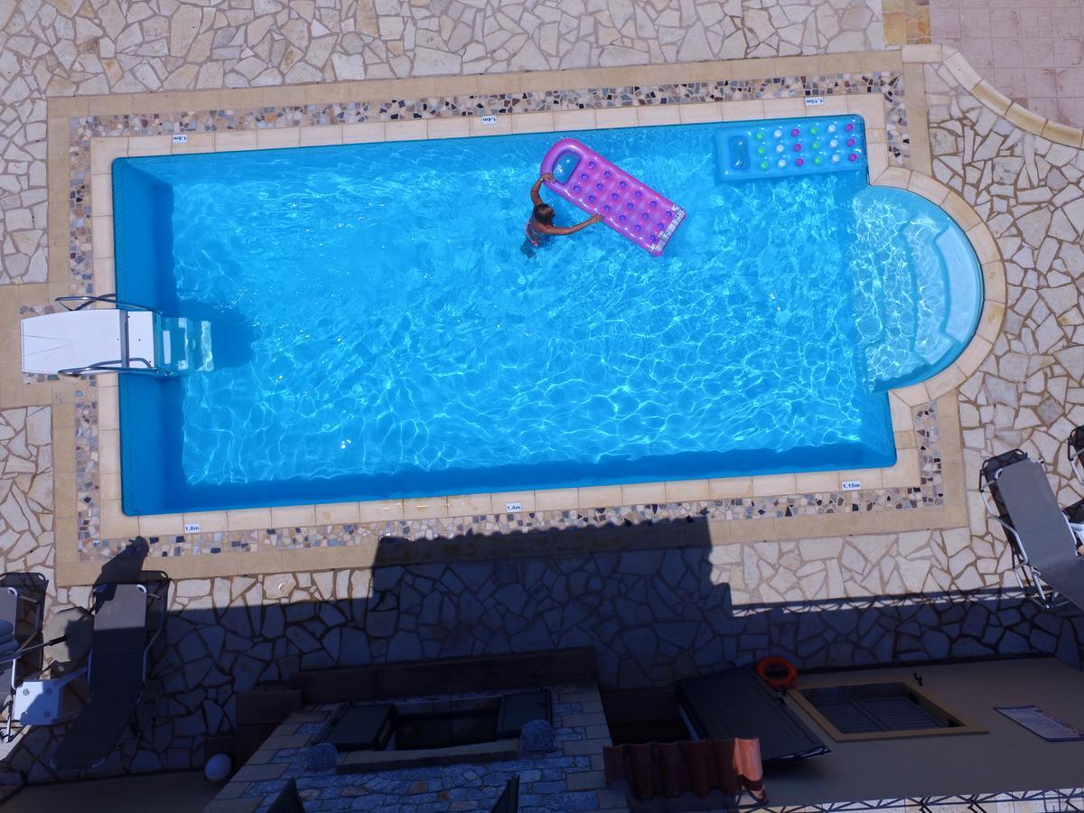 Finikes Apartments Stoupa Luaran gambar