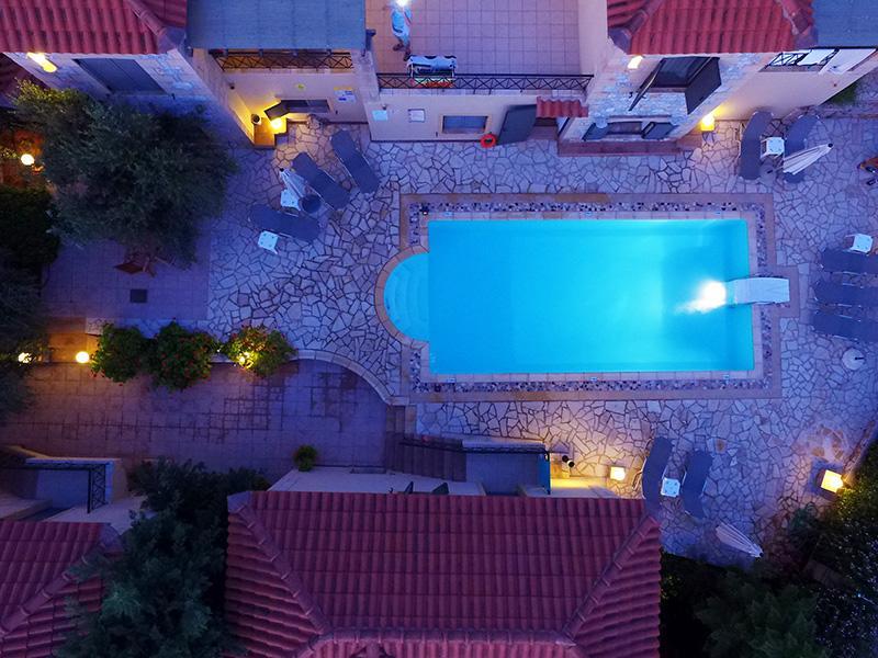 Finikes Apartments Stoupa Luaran gambar