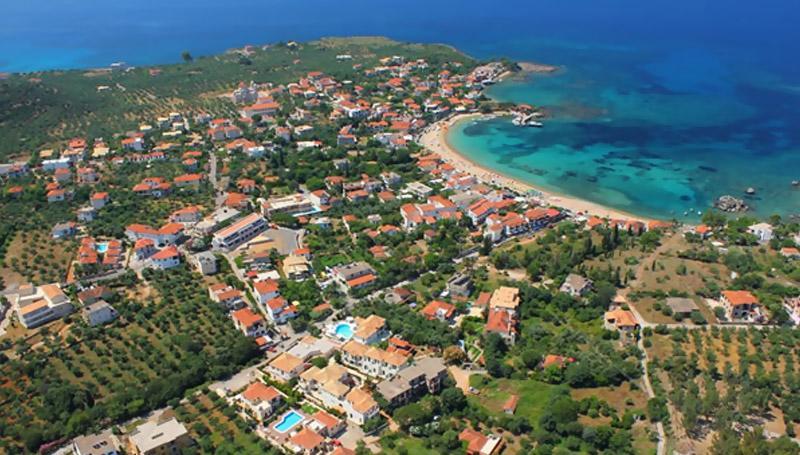 Finikes Apartments Stoupa Luaran gambar