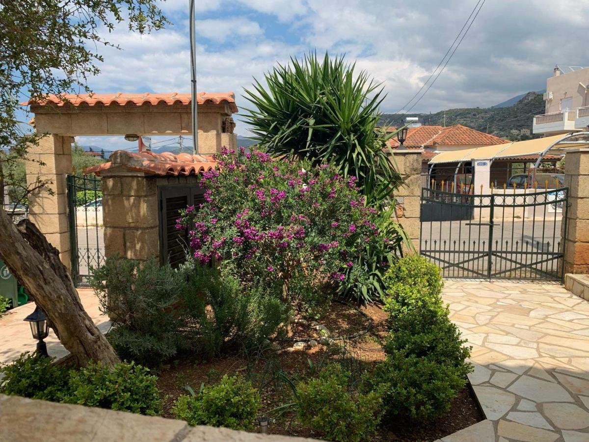 Finikes Apartments Stoupa Luaran gambar
